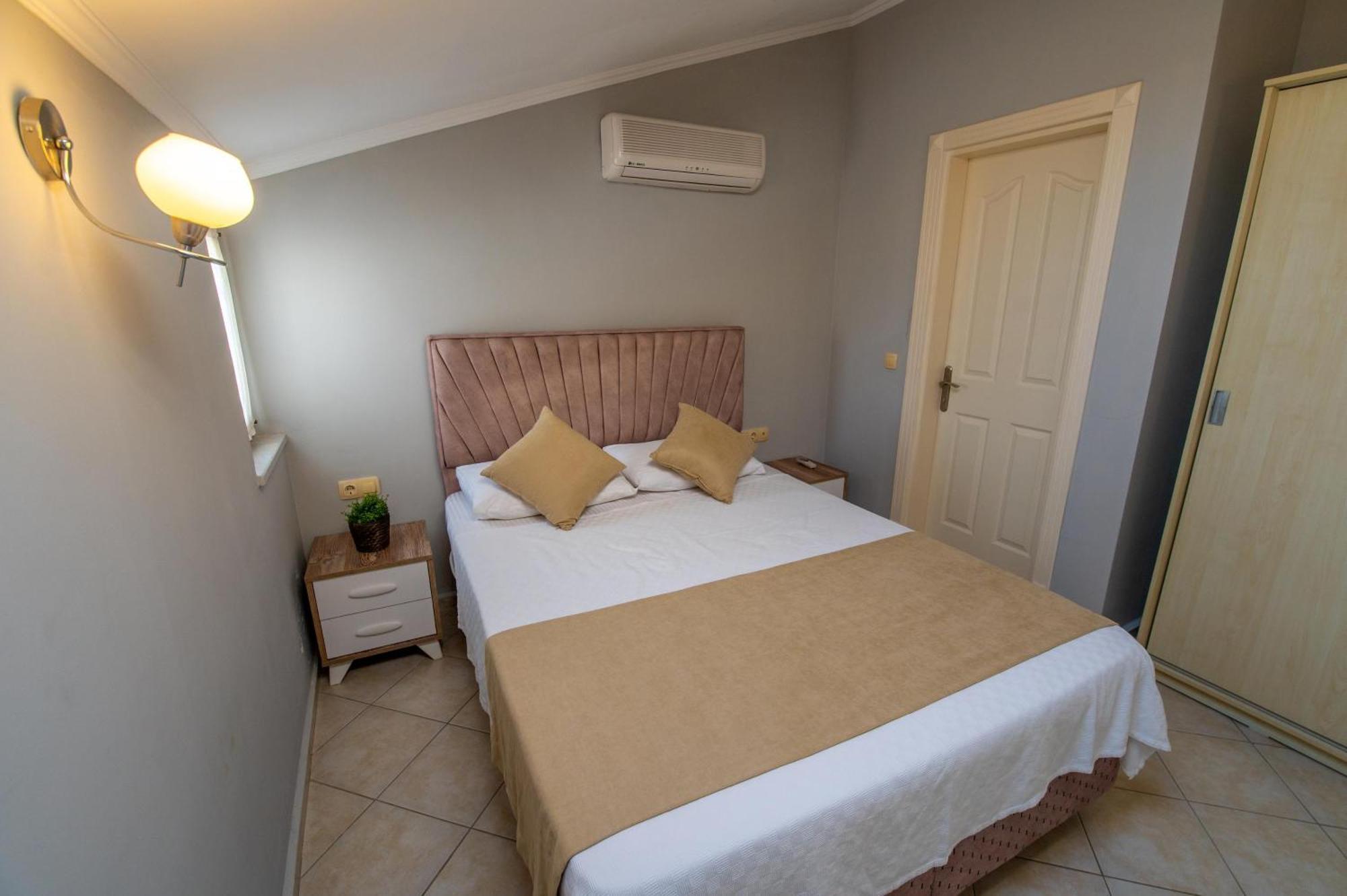 Sunset Beach Club Aqualettings Oyster 5 Fethiye Exterior foto